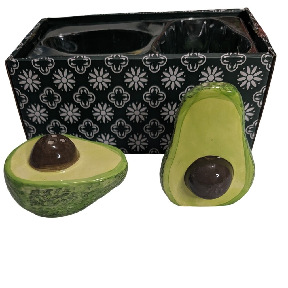 Sheffield Home Avocado Ceramic Salt and Pepper Shakers Set Green New‎ in Box